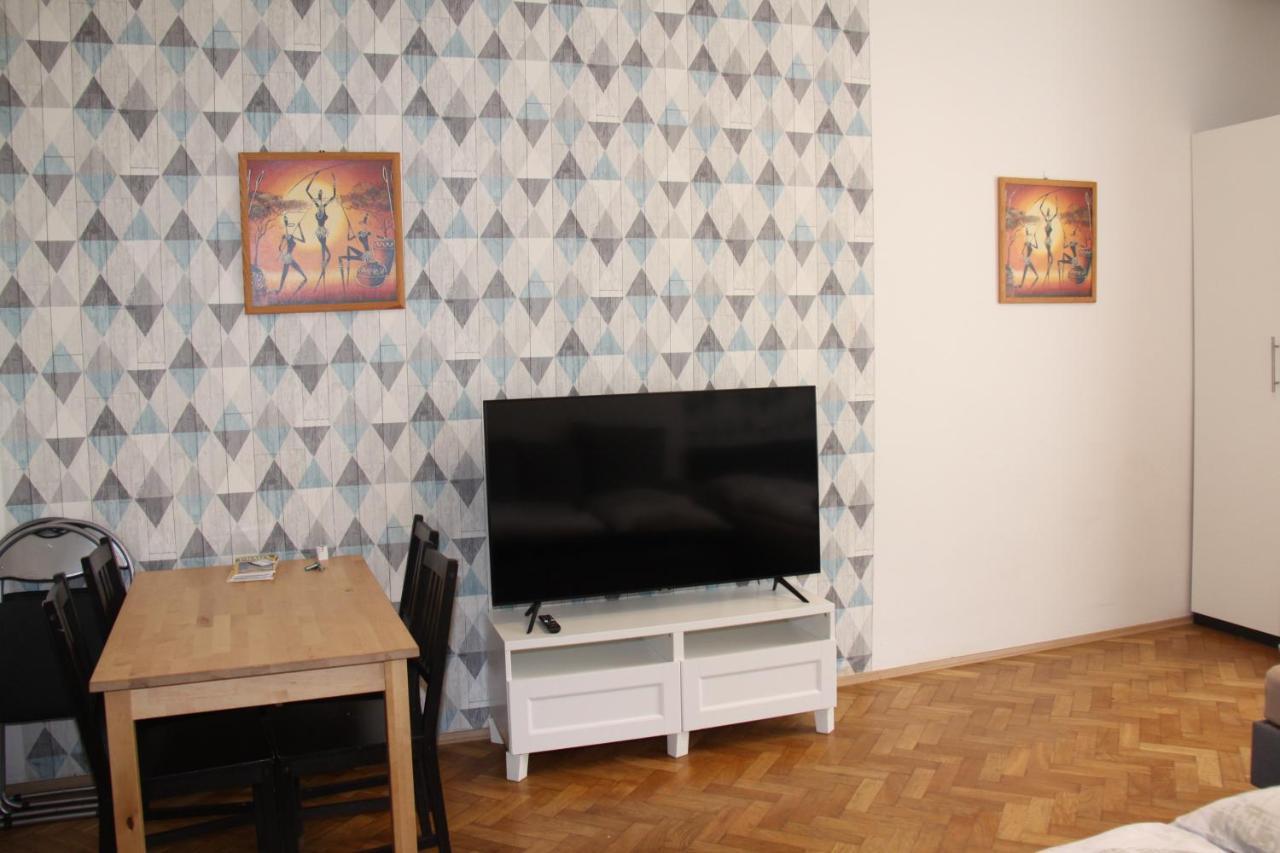 Central Prague Wenceslas Square Apartments Praga Exterior foto